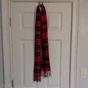D&Y Red Plaid Fringe Scarf